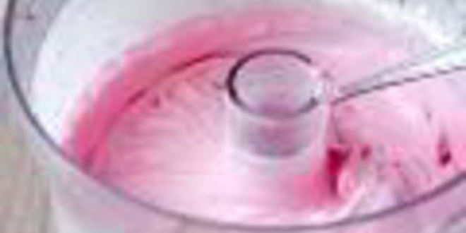 Рецепт розовые маффины на белках с начинкой из пудинга