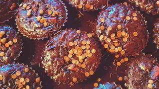 Рецепт Шоколадные маффины с апельсином и грецкими орехами