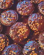 Шоколадные маффины с апельсином и грецкими орехами