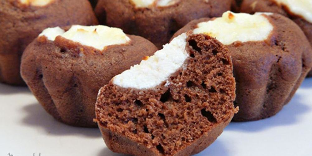 Рецепт домашние ванильные маффины с начинкой