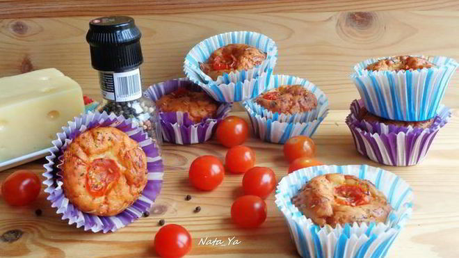 Рецепт Сырные маффины с помидорами черри