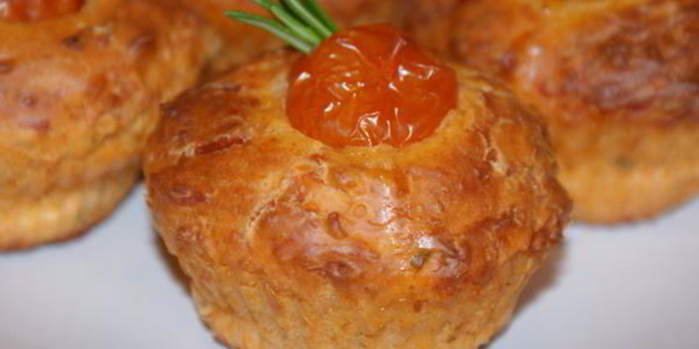 Как приготовить томатные маффины с розмарином