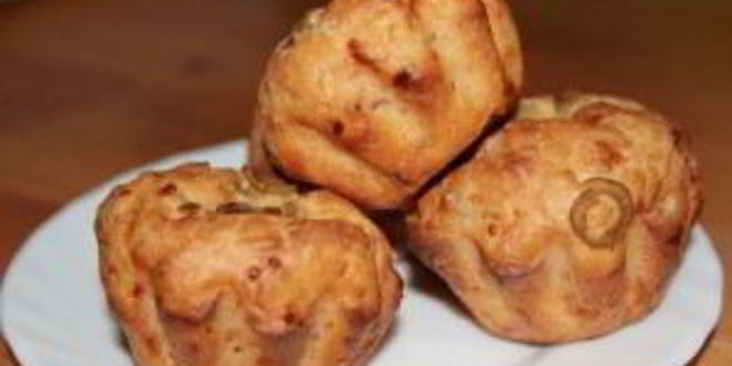 Рецепт закусочные маффины с оливками и сулугуни