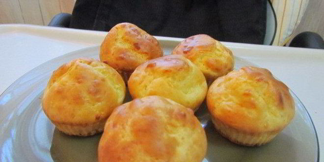 Рецепт закусочные маффины с сырками и чесноком