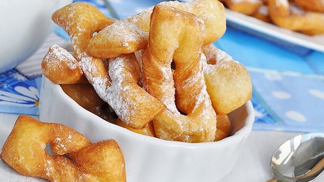 Рецепт Мягкий хворост на кефире