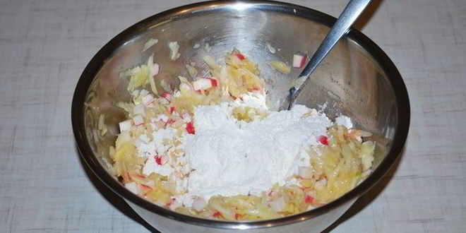 Рецепт диетические оладьи с крабовыми палочками