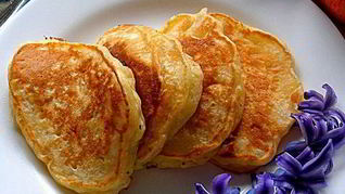 Рецепт Домашние оладьи по-немецки с яблоком