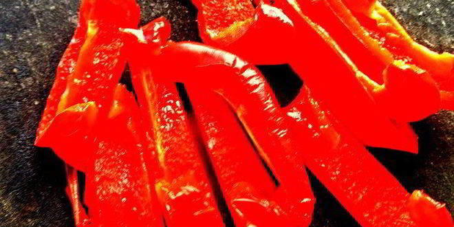 Рецепт картофельные оладьи с колбасками