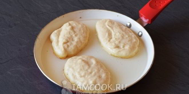 Рецепт классические оладьи на кефире