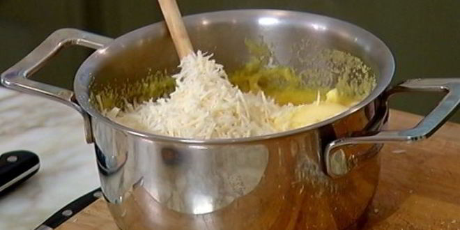 Рецепт кукурузные оладушки с прошутто