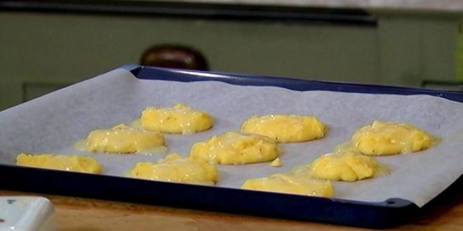 Рецепт кукурузные оладушки с прошутто