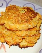 Морковные оладьи с яблоком