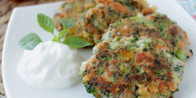 Рецепт оладьи из брокколи и лосося