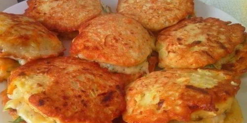 Как приготовить оладьи из кабачка с чесноком и сыром