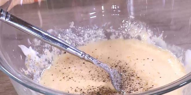 Рецепт оладьи на йогурте с семгой и сметаной