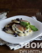 Оладьи на сыворотке с черникой