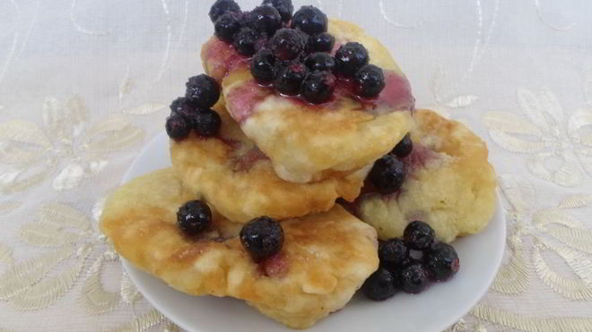 Рецепт Оладьи с черной смородиной