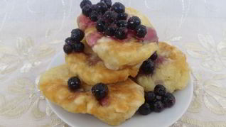Рецепт Оладьи с черной смородиной