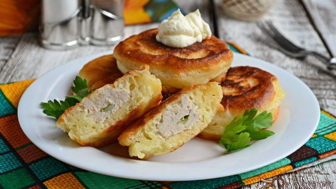 Рецепт Оладьи с начинкой из куриного фарша