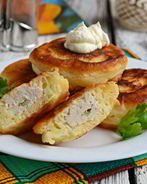 Оладьи с начинкой из куриного фарша