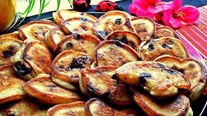 Рецепт Оладьи с шоколадно-ягодной добавкой