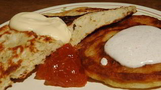 Рецепт Оладьи со сметанным кремом