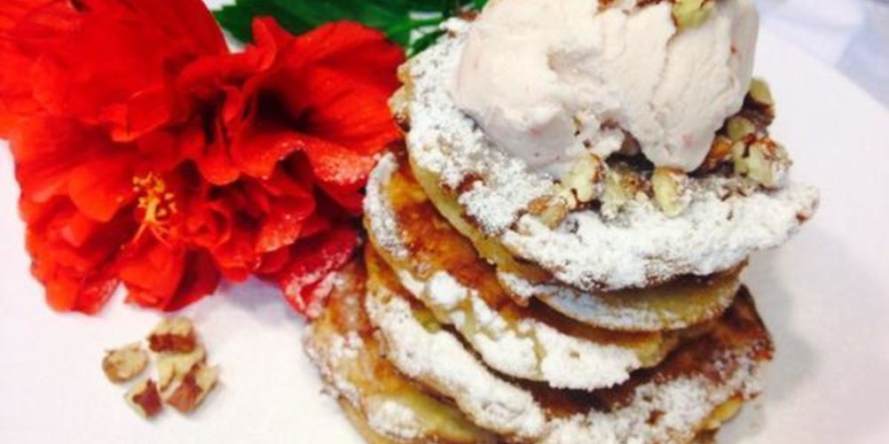 Как приготовить оладьи яблочно-кабачковые с творогом