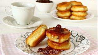 Рецепт Пышные оладьи на кефире с изюмом