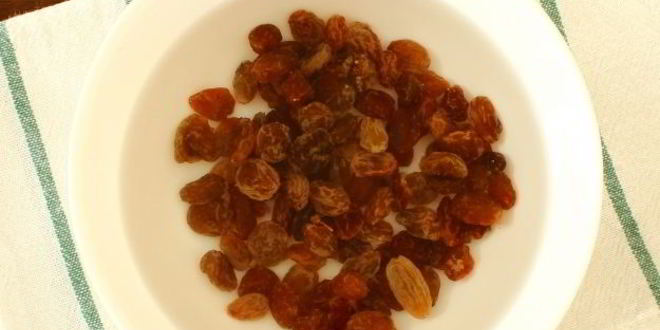 Рецепт пышные оладьи на кефире с изюмом