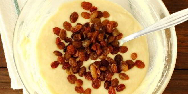 Рецепт пышные оладьи на кефире с изюмом