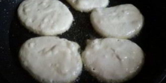 Рецепт пышные оладьи на кефире