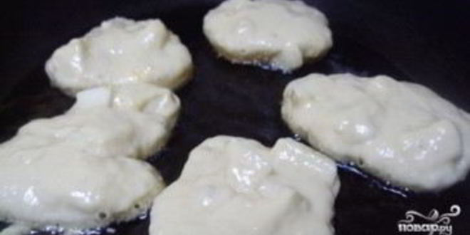 Рецепт пышные оладьи с яблоками