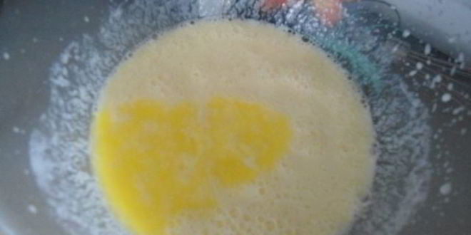 Рецепт шоколадные оладьи с ревеневым соусом