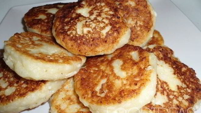 Рецепт Творожные оладьи с яблоками