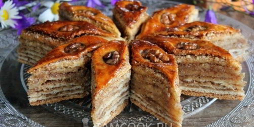 Как приготовить пахлава с грецкими орехами и медом