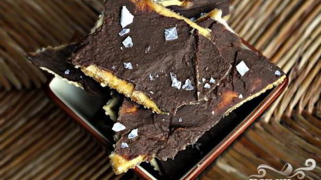 Рецепт Крекеры с шоколадом и карамелью