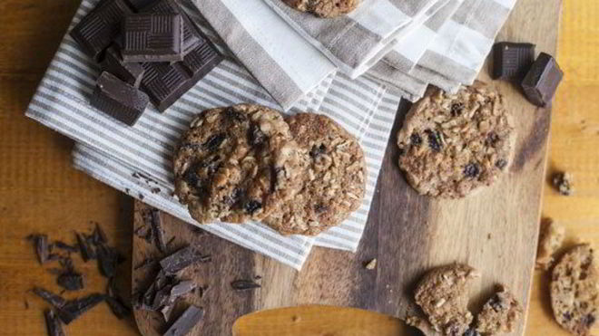 Рецепт Овсяное печенье с кусочками шоколада