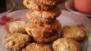 Рецепт Овсяное печенье с орехами и цукатами