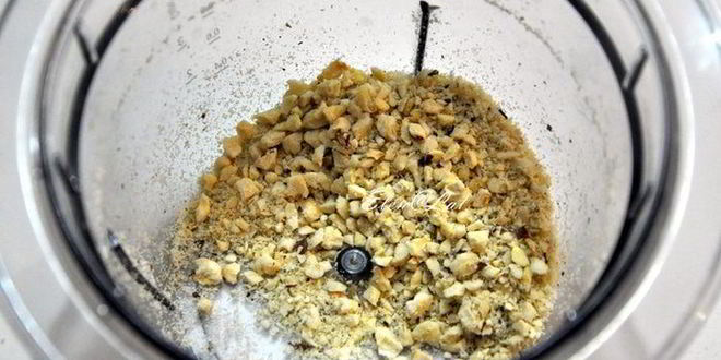 Рецепт печенье с черной смородиной и фундуком