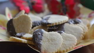 Рецепт Печенье Сердечки в шоколаде