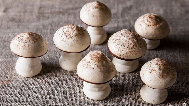 Рецепт Печенье в виде грибочков