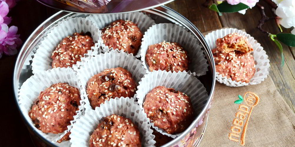 Как приготовить свекольно-кунжутное печенье