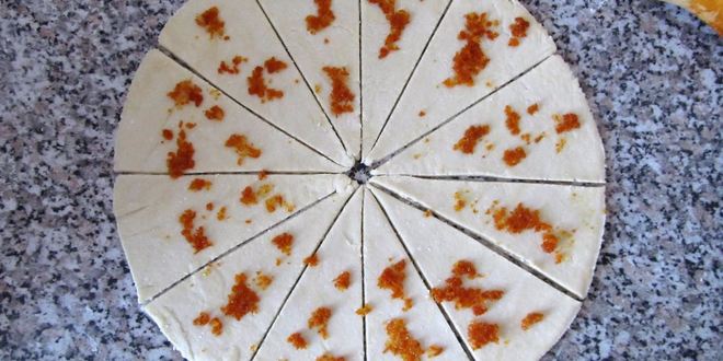 Рецепт творожно-апельсиновые рогалики