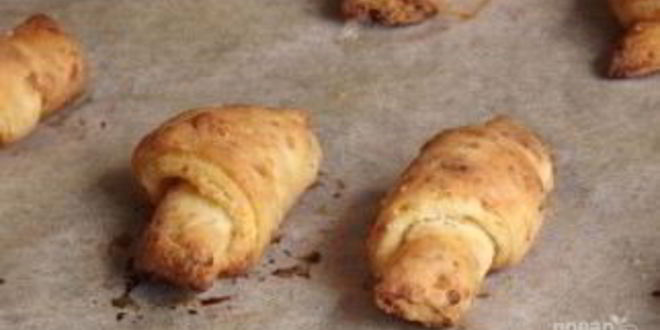 Рецепт творожные рогалики с повидлом