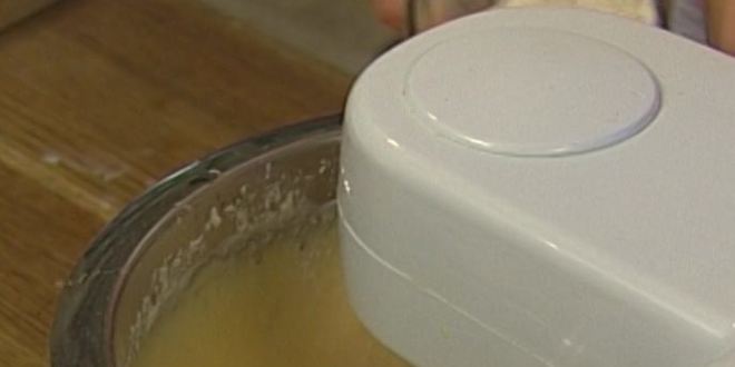 Рецепт бисквитный пирог с ежевикой и голубикой