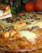 Киш с грибами и курицей