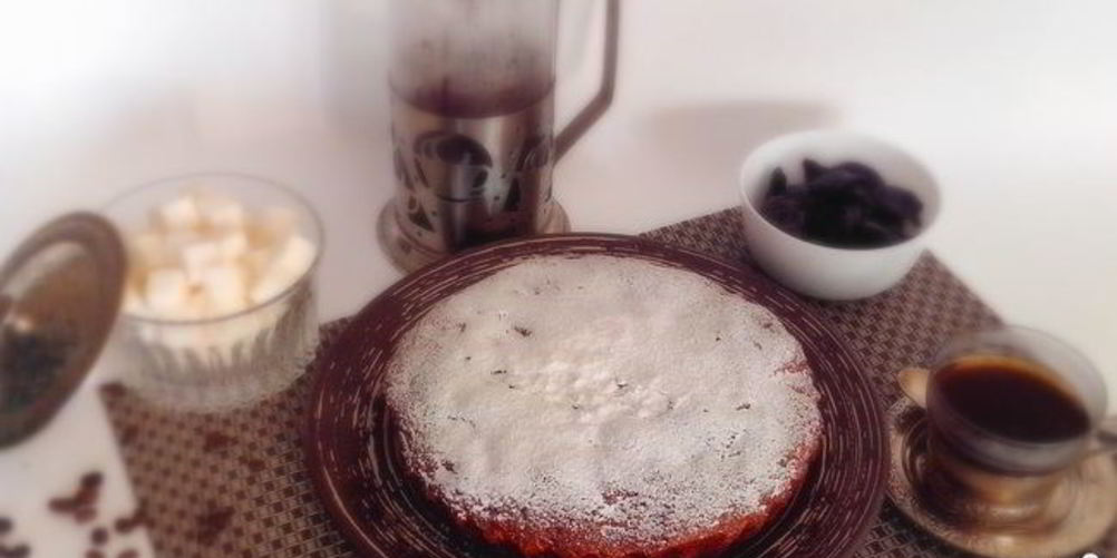 Как приготовить кофейный пирог с черносливом