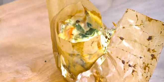 Рецепт мини-киши со шпинатом, копченой рыбой и помидорами