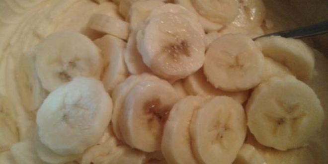 Рецепт нежный банановый пирог