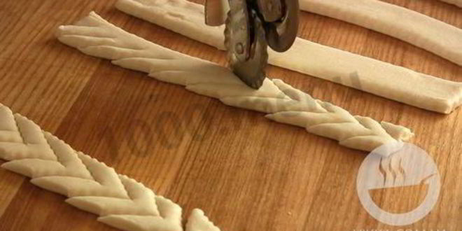 Рецепт пирог из куриного фарша рождественское кольцо